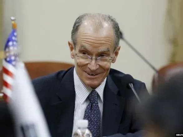 ukrayina-duzhe-malo-zrobila-dlya-pokolinnya-lyudey-pislya-1991-go-roku-eksdiplomat-ssha