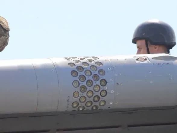 na-ozbroyennya-armiyi-peredali-pershi-100-seriynikh-raket-vilkha