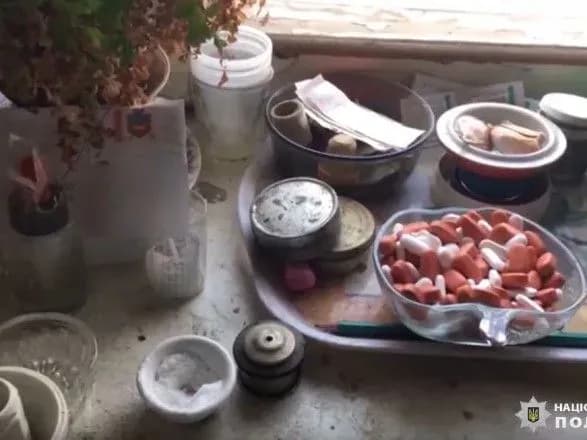 na-odeschini-odnorichna-divchinka-opinilasya-v-reanimatsiyi-cherez-otruyennya-metadonom-materi