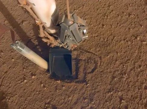 modul-nasa-proburiv-sverdlovinu-na-marsi