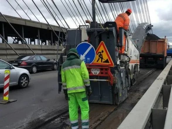 vid-sogodni-u-stolitsi-obmezhat-rukh-transportu-na-pivdennomu-mostu