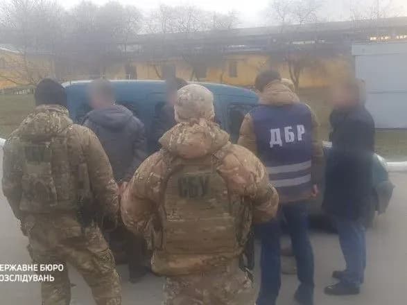 na-kharkivschini-zatrimali-kerivnikiv-vipravnikh-koloniy-za-prodazh-produktiv-kharchuvannya