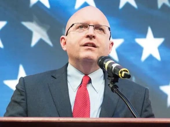 pomichnik-derzhsekretarya-ssha-sogodni-vidvidaye-ukrayinu