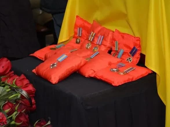 u-kiyevi-poproschalisya-z-geroyem-ukrayini-kaplunovim-yakiy-zaginuv-na-donbasi