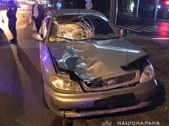 u-kharkovi-avtivka-na-smert-zbila-dvokh-pishokhodiv