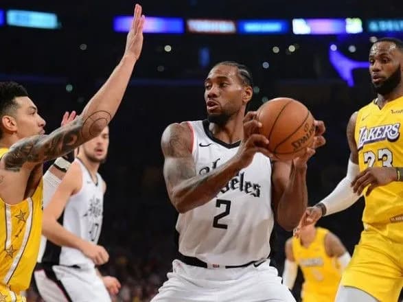 klippers-peremogli-leykers-u-tsentralnomu-protistoyanni-nba