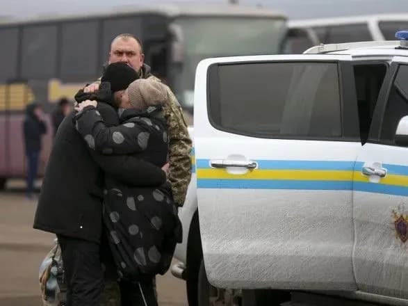 mediki-rozpovili-pro-stan-12-zvilnenikh-iz-polonu-viyskovikh