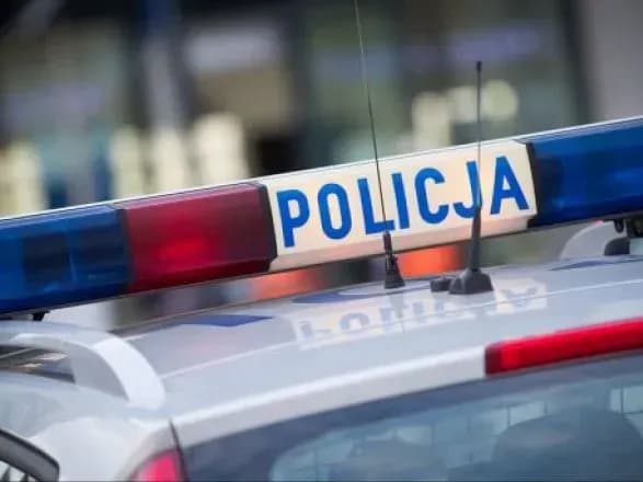 u-polschi-zatrimali-ukrayintsya-chiy-dron-zastryag-na-dakhu-khramu-v-krakovi