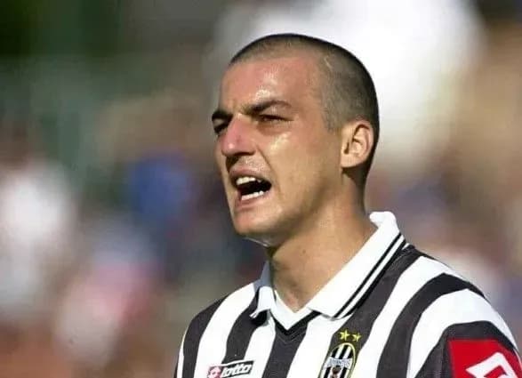 v-atenakh-nevidomiy-vistriliv-v-serbskogo-futbolista-darko-kovachevicha