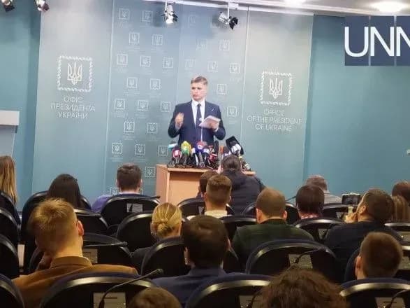 pristayko-povidomiv-pro-novu-rozmovu-iz-tryudo