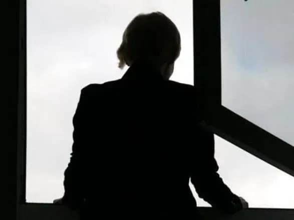 u-lvovi-25-richna-zhinka-vipala-z-vikna-bagatopoverkhivki