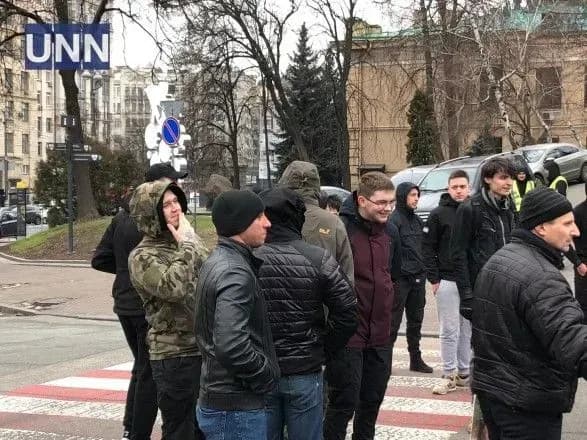 na-aktsiyu-proti-rinku-zemli-zibralis-zovsim-yuni-agrariyi