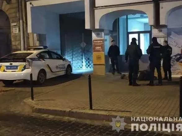 u-tsentri-lvova-stalasya-rizanina