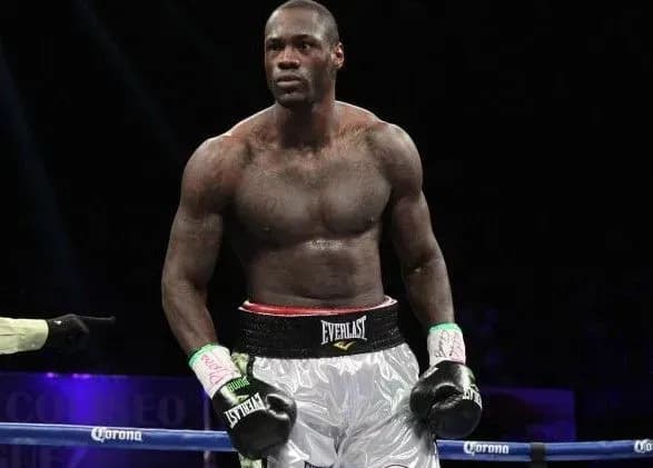 chempion-svitu-z-boksu-uaylder-ziznavsya-pro-bazhannya-suyitsidu-v-minulomu