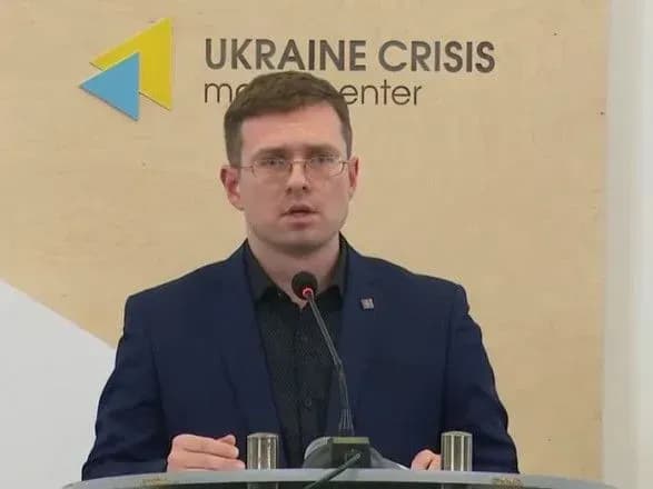 do-ukrayini-pryamuye-litak-iz-kitayu-z-ponad-250-pasazhirami