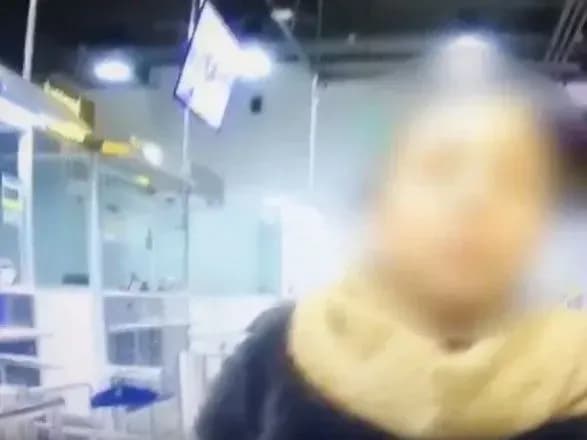 prikordonniki-ne-pustili-v-ukrayinu-rosiyanku-cherez-yiyi-poyizdki-do-okupovanogo-krimu