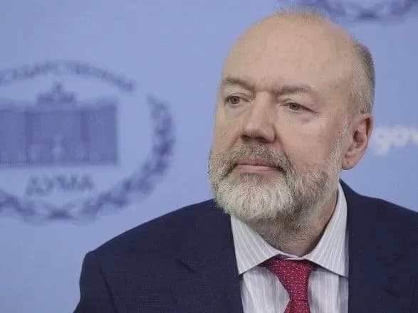 deputati-derzhdumi-zaproponuvali-dati-kolishnim-prezidentam-rosiyi-pravo-dovichno-buti-senatorami