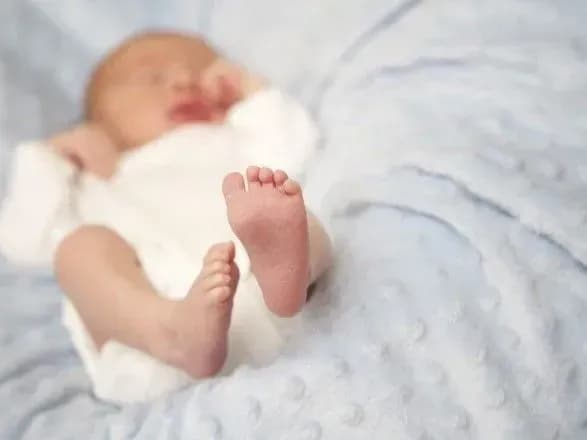 servis-yemalyatko-otrimav-vzhe-blizko-500-zayavok