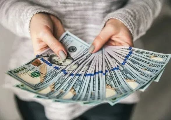 za-minuliy-rik-do-ukrayini-perekazali-mayzhe-12-mlrd-dolariv-ssha