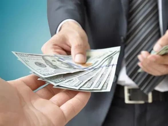 komandira-vzvodu-z-natsgvardiyi-zatrimali-cherez-valyutniy-khabar