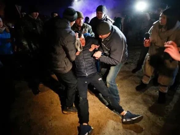 sutichki-u-novikh-sanzharakh-potrapili-v-khroniki-reuters-forbes-bbc-the-guardian-i-nyt