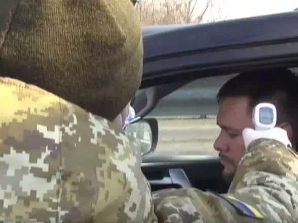 zapobigannya-koronavirusu-prikordonniki-provodyat-perevirku-na-vsikh-napryamkakh