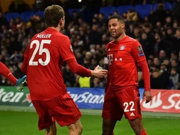 bavariya-z-rozgromnoyi-peremogi-rozpochala-vistupi-v-pley-off-ligi-chempioniv