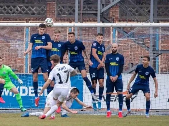 desna-svyatkuvala-peremogu-nad-zoreyu-u-gri-z-dvoma-viluchennyami