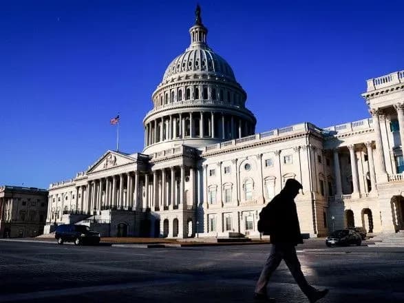 zakonodavtsiv-ssha-mozhut-perevesti-na-distantsiyniy-rezhim-robotu-cherez-koronavirus