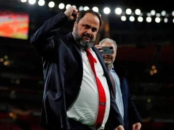 vlasnik-fk-olimpiakos-zarazivsya-koronovirusom