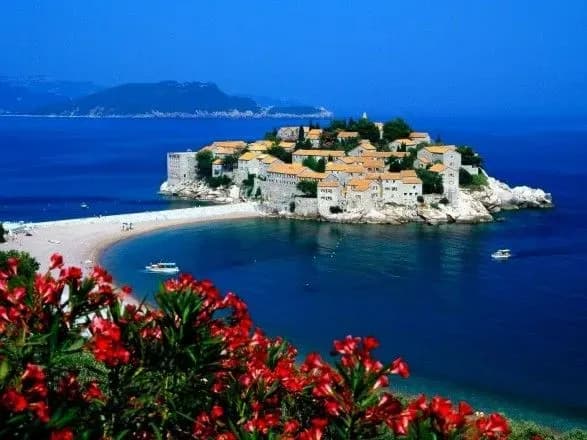 u-sotsmerezhakh-znayshli-idealnu-krayinu-bez-koronavirusu-kholodnoyi-zimi-i-putina