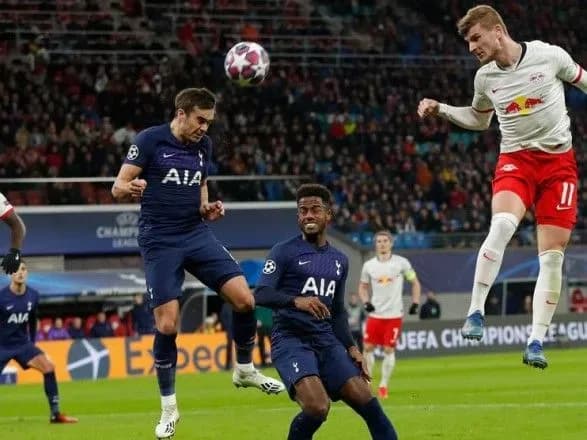 rozgromna-porazka-prizvela-do-vilotu-klubu-mourinyu-z-pley-off-ligi-chempioniv