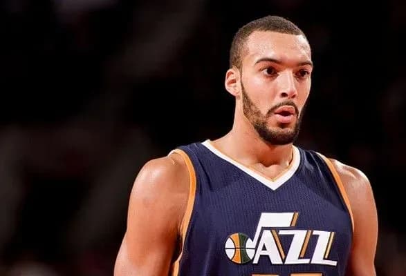 nba-prizupinila-sezon-cherez-viyavlennya-koronavirusu-u-gravtsya-bk-yuta