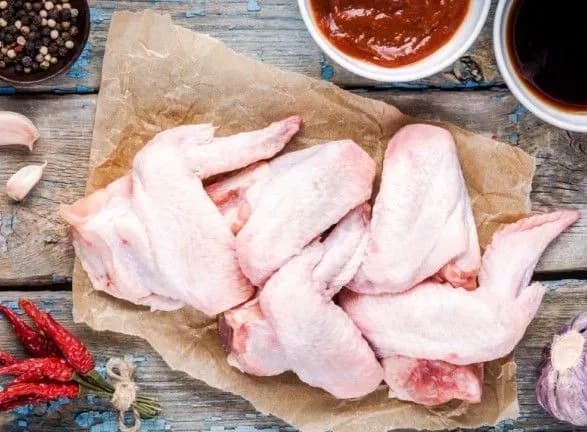 ukrayina-prodala-svitu-kuryatini-na-80-mln-dol-z-pochatku-roku