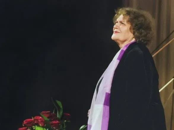 zelenskiy-privitav-z-yuvileyem-linu-kostenko