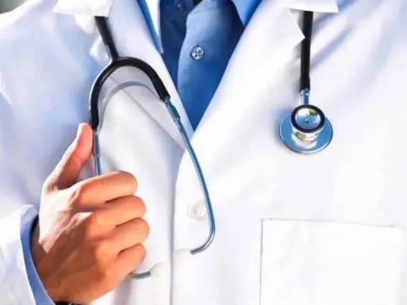 poglyad-likariv-na-komandu-v-ministerstvi-okhoroni-zdorovya-v-period-epidemiyi