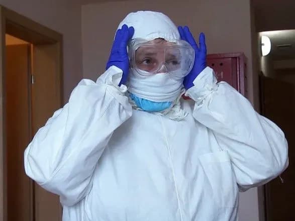 koronavirus-za-dobu-viyavili-u-32-medikiv-i-devyati-ditey