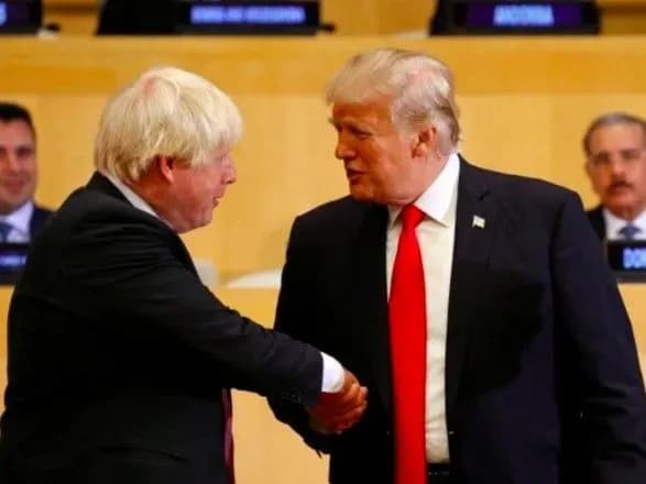 tramp-zaproponuvav-meddopomogu-gospitalizovanomu-cherez-koronavirus-dzhonsonu