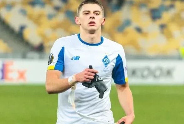 napoli-zatsikavivsya-dvoma-molodimi-futbolistami-dinamo