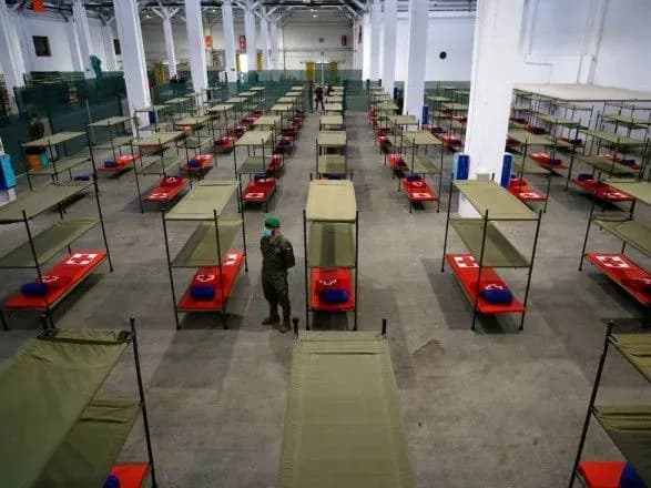 u-shveytsariyi-kilkist-khvorikh-na-covid-19-zrosla-do-ponad-25-5-tis-osib