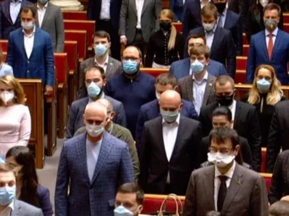 rada-rozpochala-pozachergove-zasidannya-4