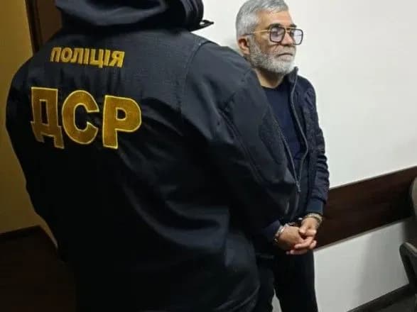 u-krivomu-rozi-zatrimali-kriminalnogo-avtoriteta-vtikacha-na-prizvisko-did