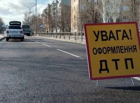 u-kiyevi-pyaniy-vodiy-potroschiv-tri-avtivki-ta-namagavsya-zalishiti-mistse-dtp