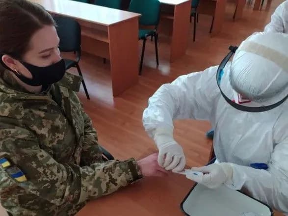 na-covid-19-zakhvorili-vzhe-28-prikordonnikiv-protestuvali-tsiliy-pirozdil