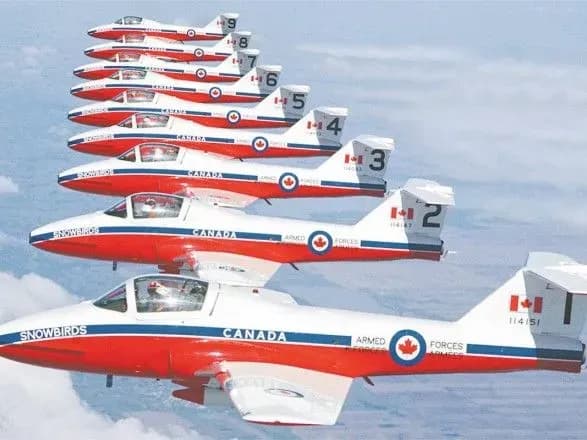 u-kanadi-rozbivsya-viyskoviy-litak