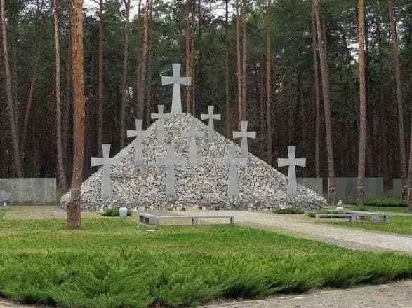 v-ukrayini-sogodni-den-pamyati-zhertv-politichnikh-represiy