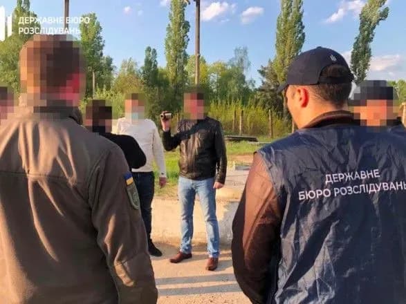 na-kiyivschini-vikrili-viyskovikh-zsu-yaki-vkrali-palnogo-na-sumu-ponad-10-mln-grn