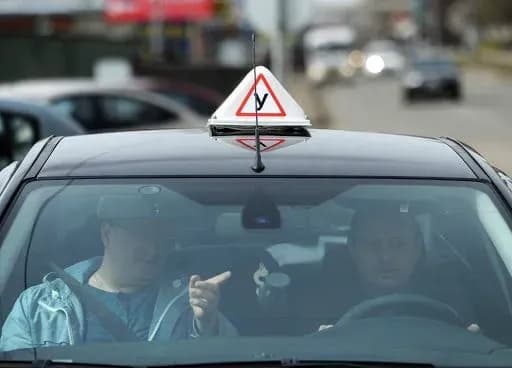 vidsogodni-znovu-priymayut-ispiti-na-vodiyski-prava