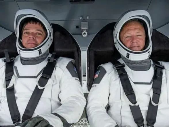 spacex-i-nasa-gotuyut-pershiy-z-2011-roku-zapusk-astronavtiv-na-mks