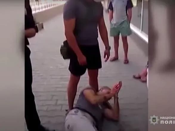 eksberkutivtsya-pidozryuyut-u-zhorstokomu-pobitti-ukrayintsya-za-natssimvoliku-v-okupovanomu-krimu